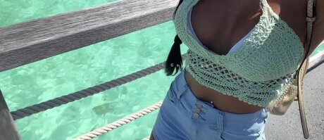 Luxuryslut model free photos