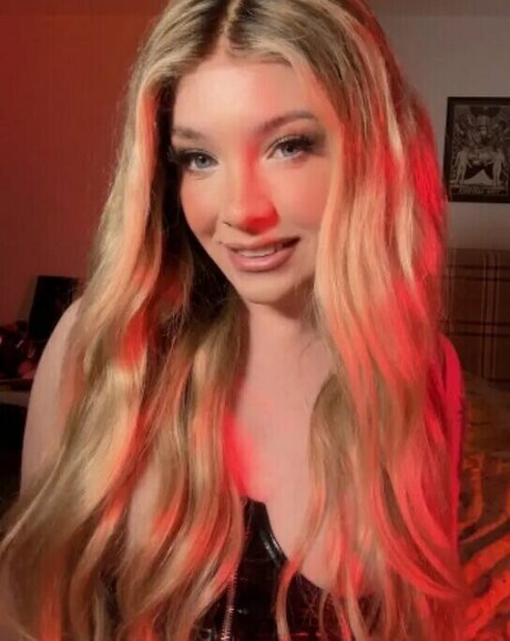 Savannah Sinn pornstar beautiful pic