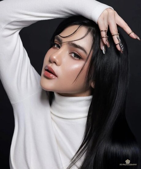 Davina Karamoy pornstar hot pictures