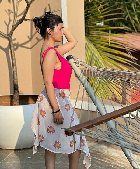 Riya Pandey star pretty pics