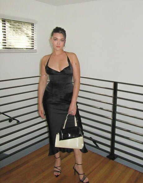 Isa Briones pornstar adult image