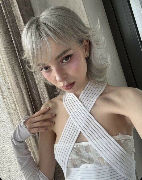 Sophie Powers pretty star pictures