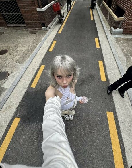 Sophie Powers beautiful model pic