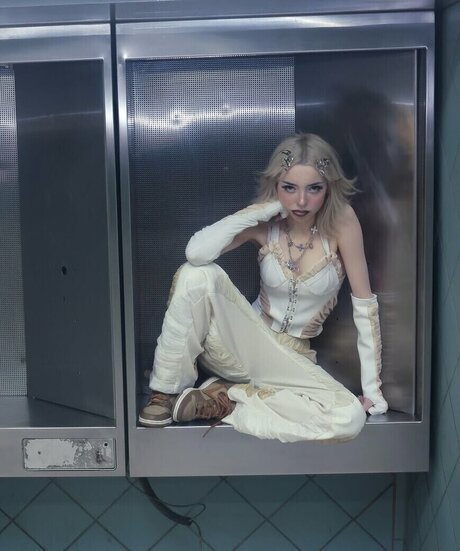 Sophie Powers sexy star images