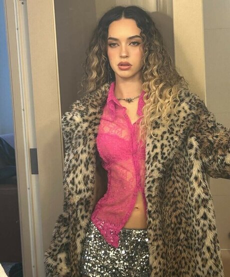 Daniela Avanzini model perfect pics