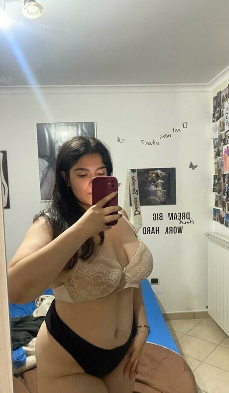 Marzia Maria Pia Maiorano exclusive model pic