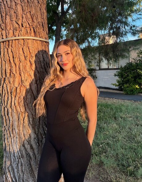 bluci15 adult actress img