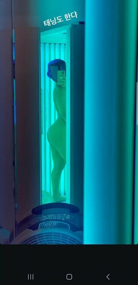 Hellini fit sexy model img