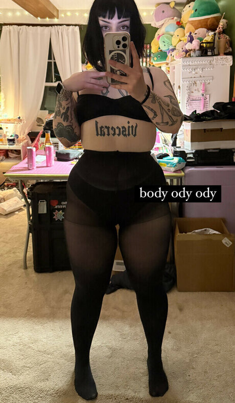 xBeaux best model images