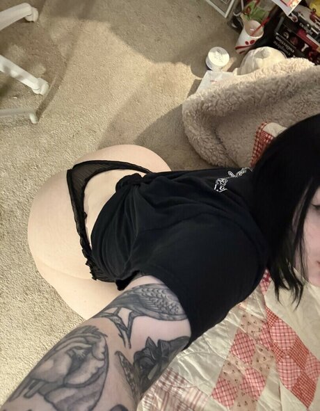 xBeaux model high quality pic