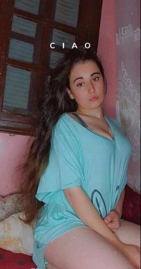 Dounia Stayfia exclusive model images
