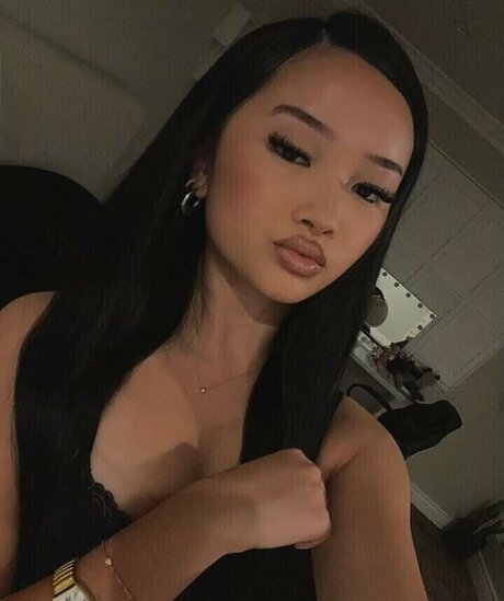 Kaylieee w star nudes image