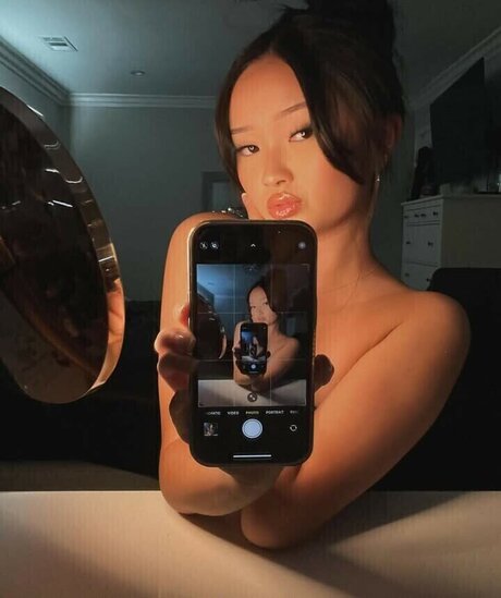 Kaylieee w sexy star image