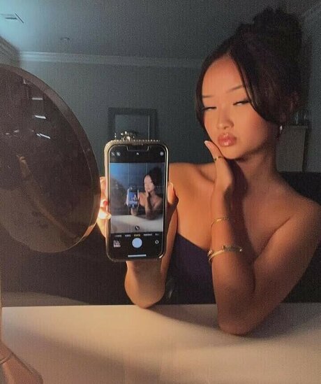 Kaylieee w star free pics