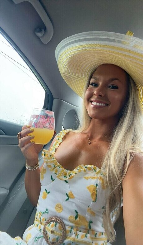 Chloe Rigdon pornstar beautiful photos