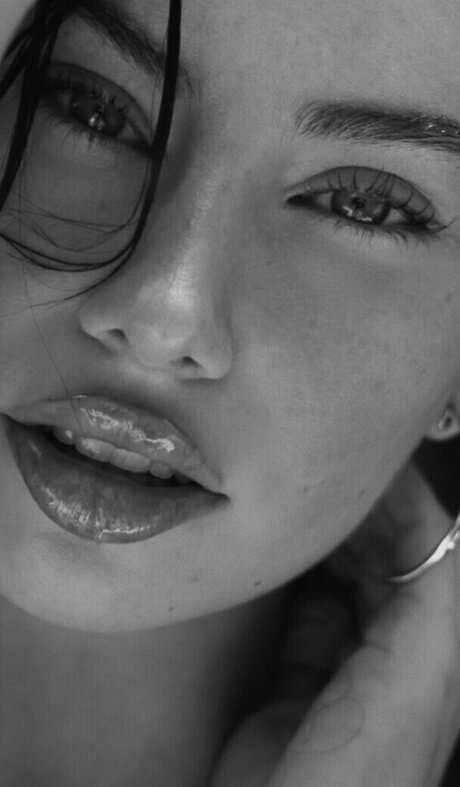 Maud Elena model best archive