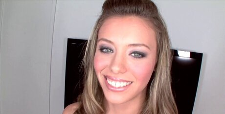 Kara Finley free model img