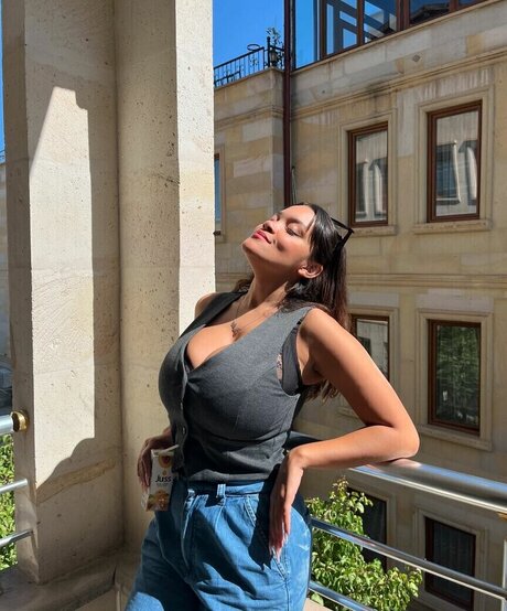 Nakishka nice pornstar pictures