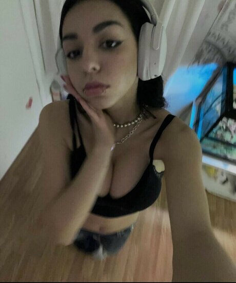 userwholovesnowfall pornstar nice image