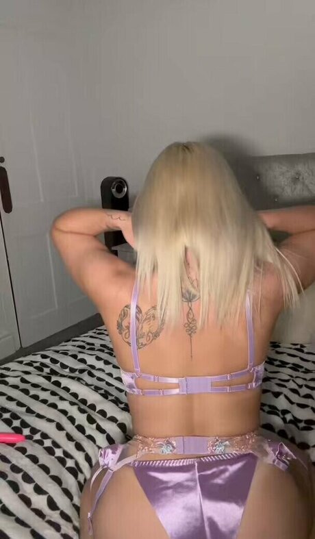 Leah Mogford pornstar adult img