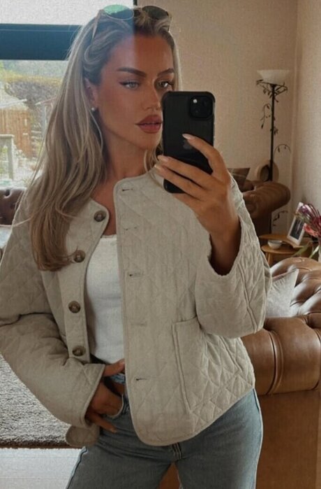 Eilidh Scott pornstar exclusive pictures