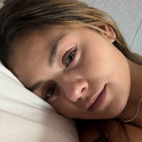 emilauri high quality actress image