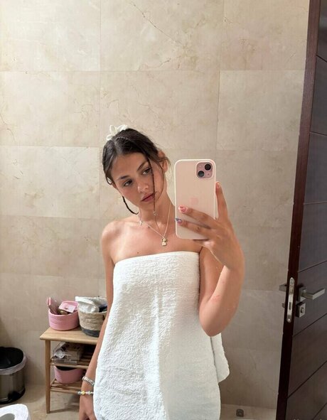 emilauri sexy pornstar photo