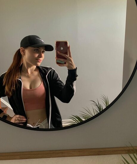 Claudzmo free model pics