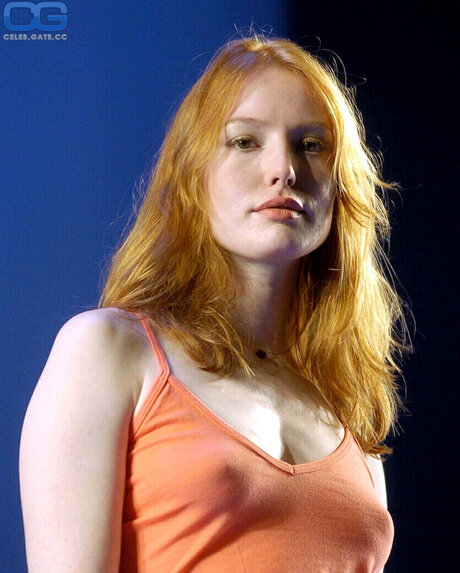 Alicia Witt star art photo