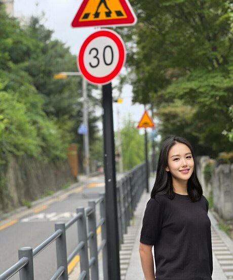 Thea Lee Profile pic