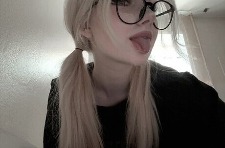 su ga r ik free model img