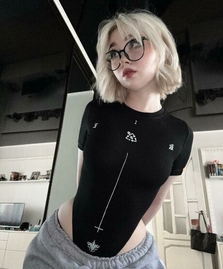 su ga r ik pornstar sexy photo