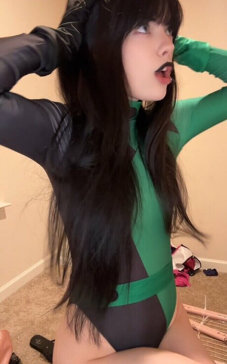 isizzly sex model galleries