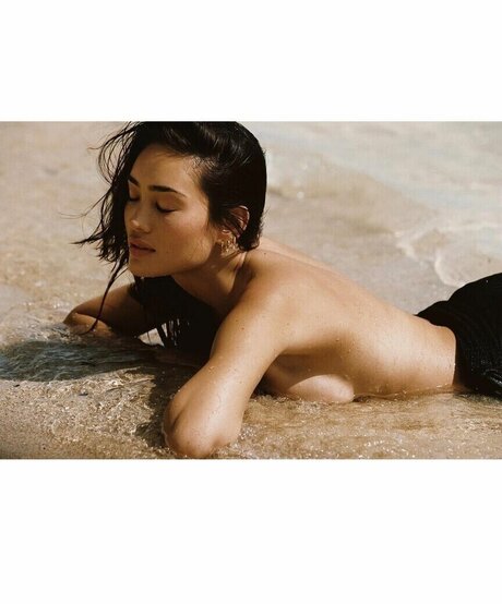 Elizabeth Wood free pornstar archive