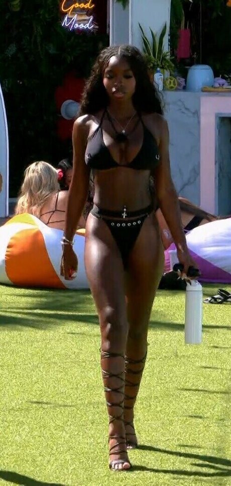 Olandria Carthen model sexy images