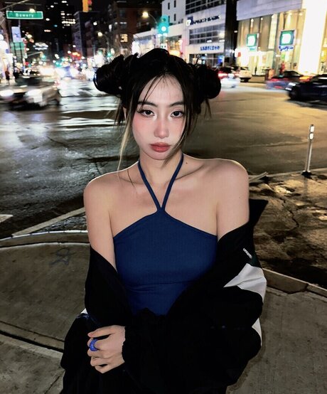 mollyshen star best picture