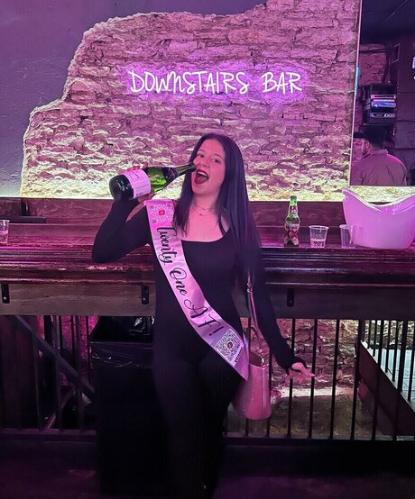 courtn3y thompson star hd pictures