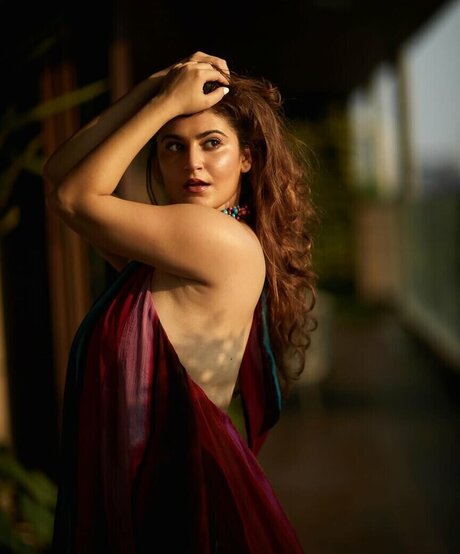 Shivaleeka Oberoi nice pornstar image