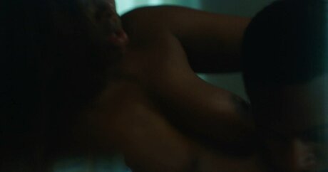 Naturi Naughton sex model photo