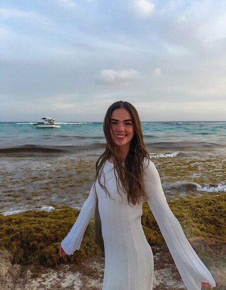 Rose Ruland naked star img