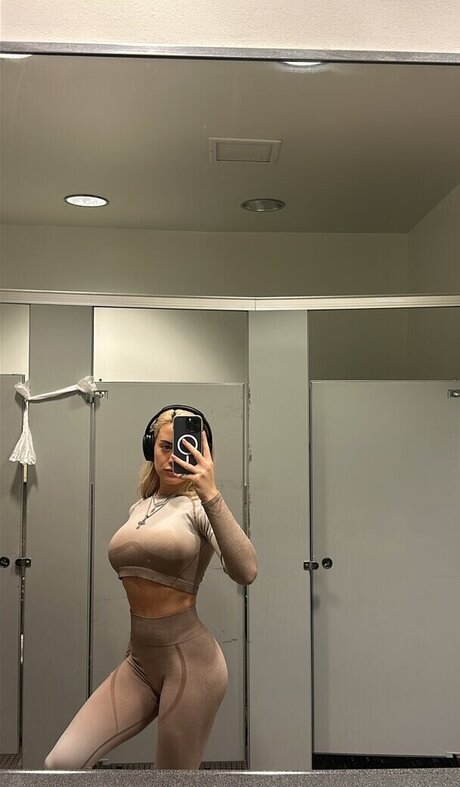 Alessandra Lucia pornstar adult images