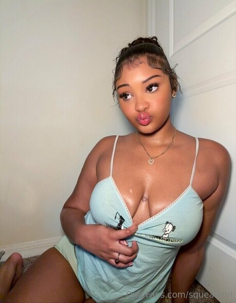 Squeak Girl nudes pornstar images