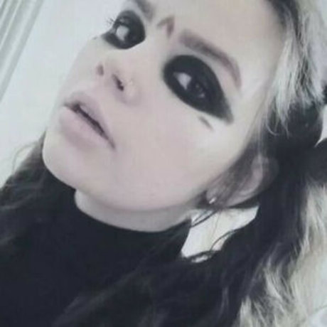 Fallenshadow erotic model picture