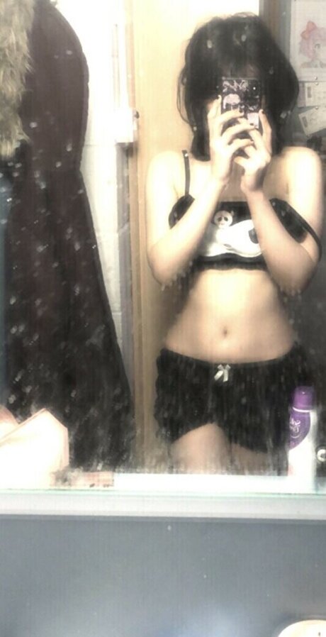 Elfinpsyop pretty model gallery