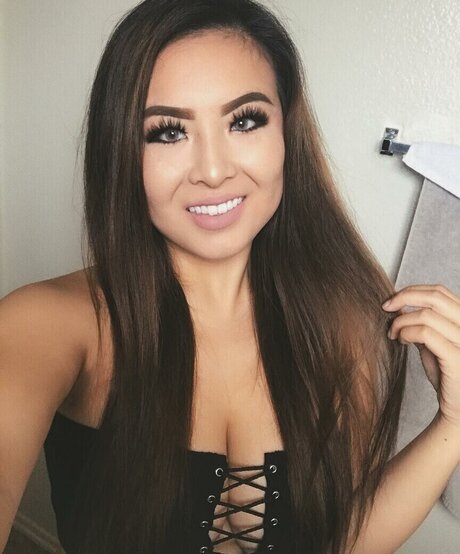 miss jesswins hot model image