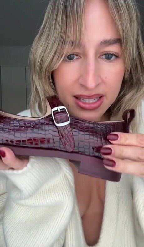 milf wife onlyfans sexy nude picture