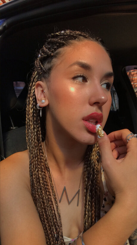 Molly42 0 model nude gallery