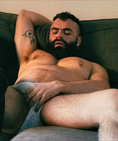 The Bearded Master_ xxx model img