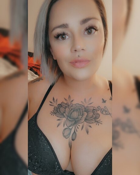 l4 r3bell3 exclusive pornstar img