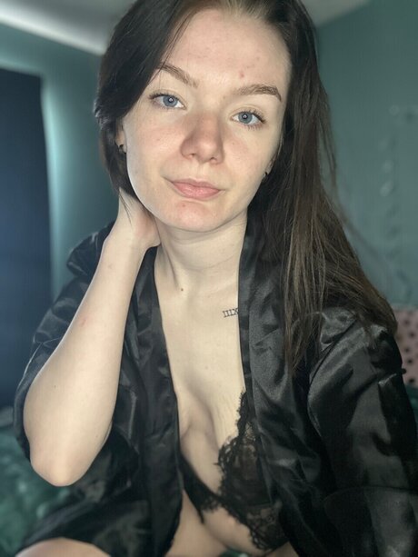 Queen C_ sex star picture